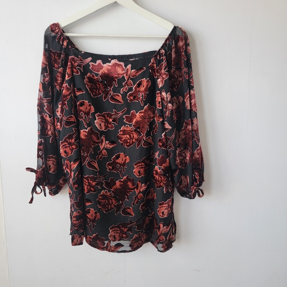 Adiva women's floral burn out print top sz S 3/4 balloon sleeves and tie closure